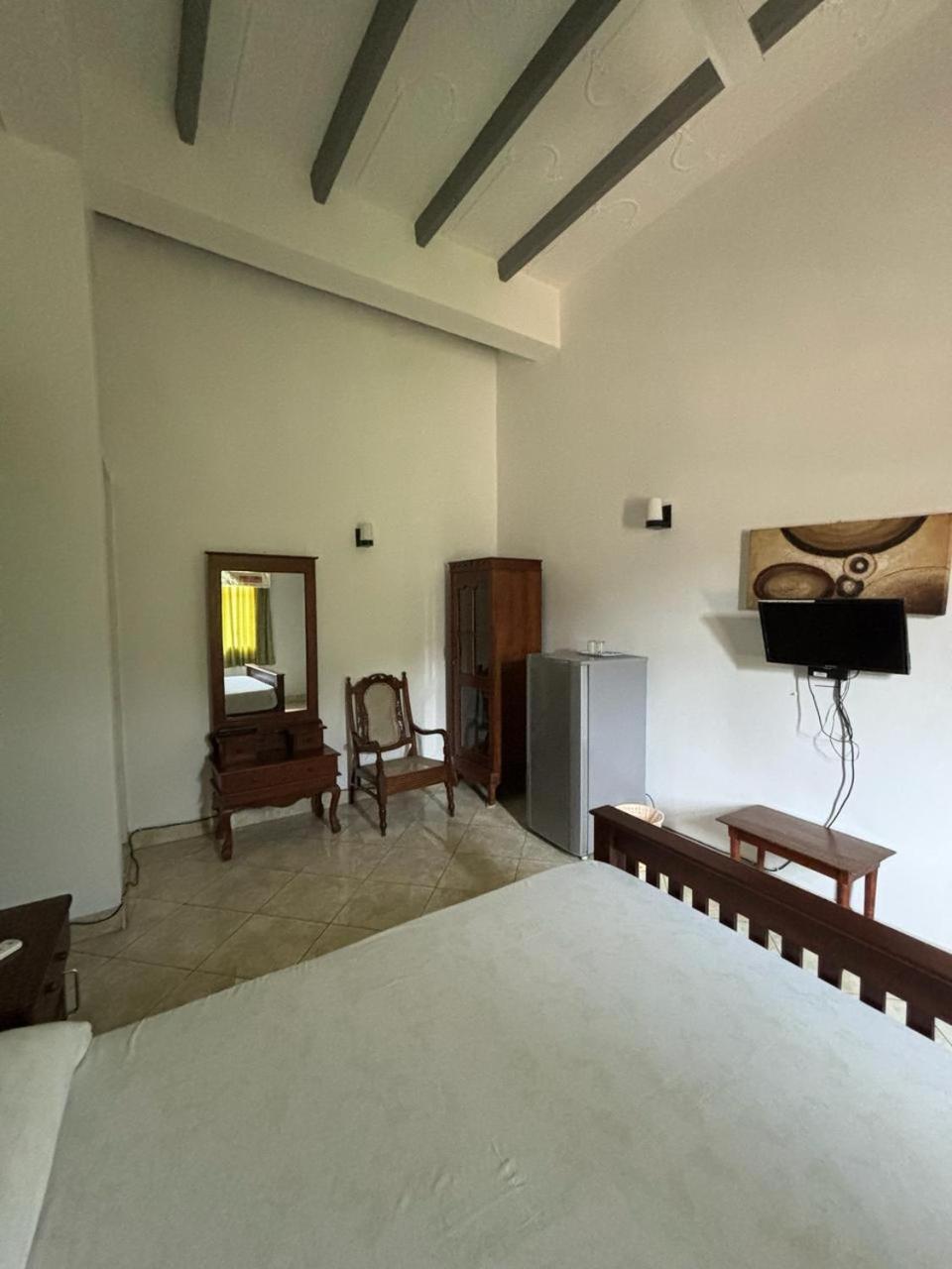 Village Inn Resort Negombo Bilik gambar